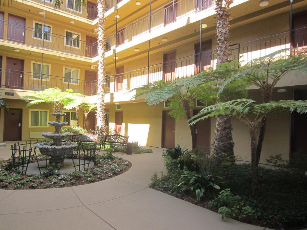 Quality Inn San Diego Downtown North Exterior foto