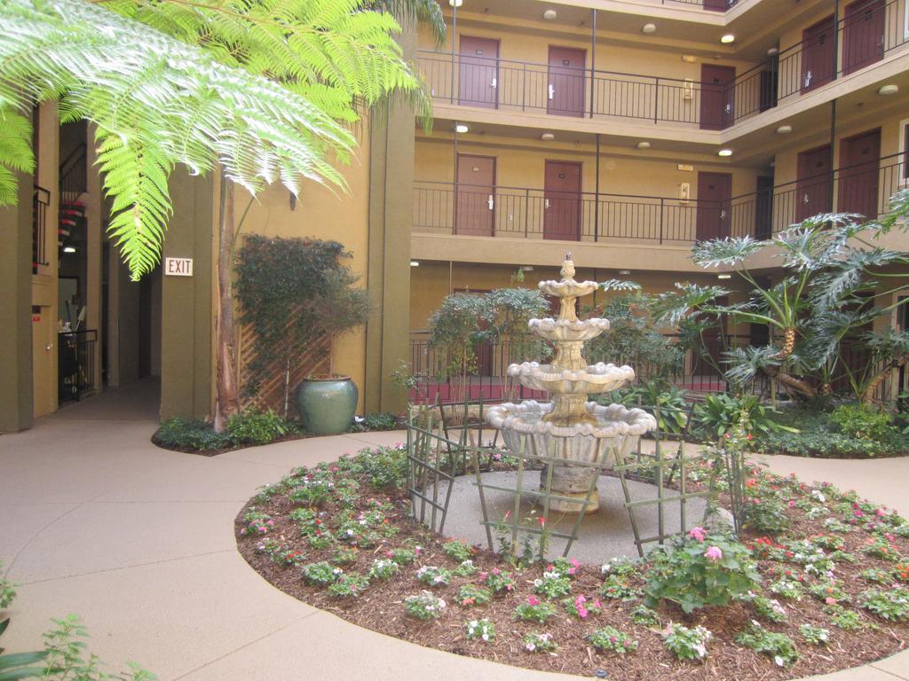 Quality Inn San Diego Downtown North Exterior foto