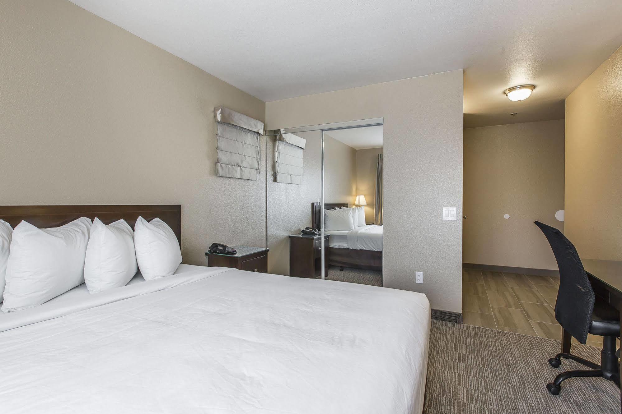 Quality Inn San Diego Downtown North Exterior foto